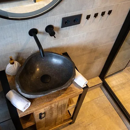 Konukevi Zeeschelp - Comfortabele Bij Gezond Aan Zee - Toegang Wellnesstuin Meerprijs Ouddorp